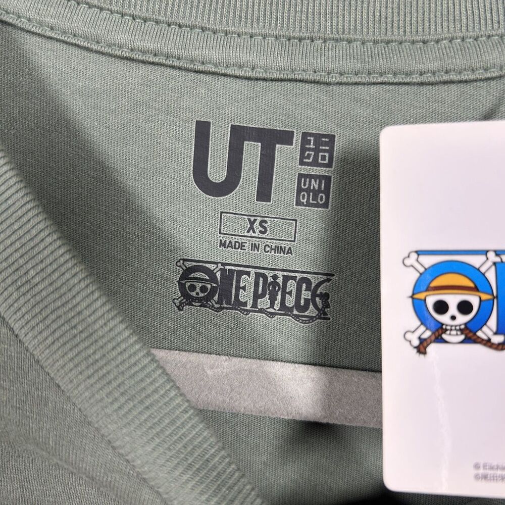 NEW Uniqlo UT One Piece Zoro Graphic Tee Shirt Sz XS - Picture 5 of 8